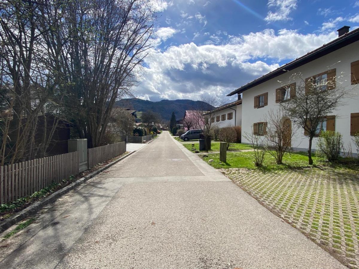 Modern Eingerichtete Wohnung Mit 2 Schlafzimmern Bergen  Exterior foto