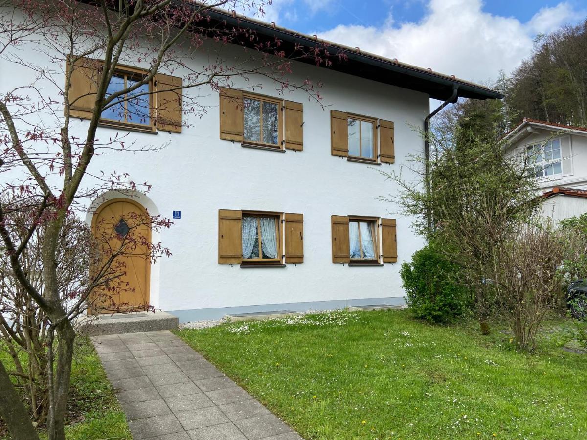 Modern Eingerichtete Wohnung Mit 2 Schlafzimmern Bergen  Exterior foto