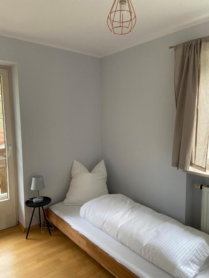 Modern Eingerichtete Wohnung Mit 2 Schlafzimmern Bergen  Exterior foto