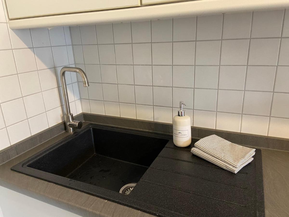 Modern Eingerichtete Wohnung Mit 2 Schlafzimmern Bergen  Exterior foto